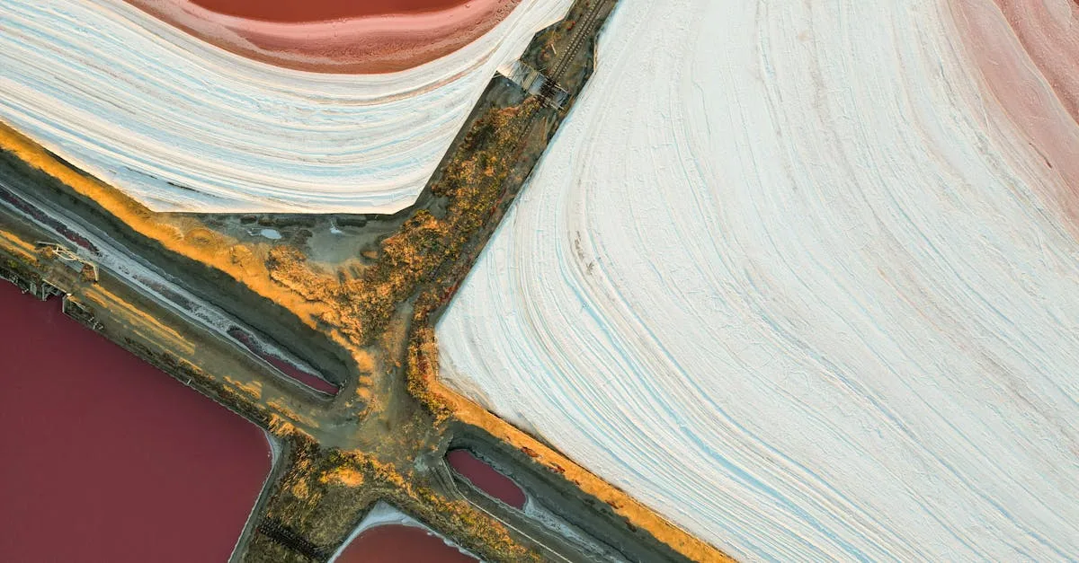 découvrez l'élégance intemporelle du sablier, symbole du temps qui s'écoule avec grâce et précision.