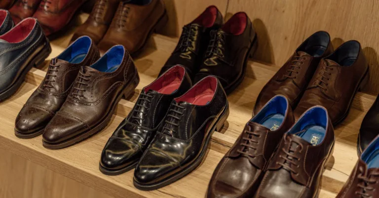 découvrez notre collection de chaussures alliant confort et style pour toutes les occasions. trouvez la paire parfaite qui vous accompagnera au quotidien.