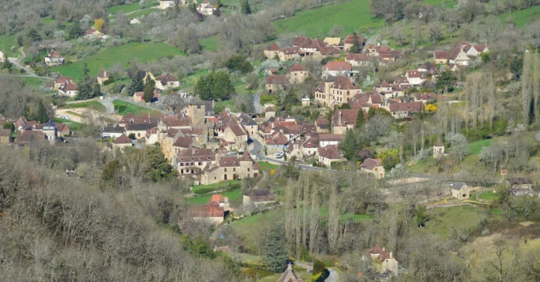 découvrez belleville, un quartier vibrant au cœur de paris alliant culture, histoire et gastronomie pour une expérience authentique.