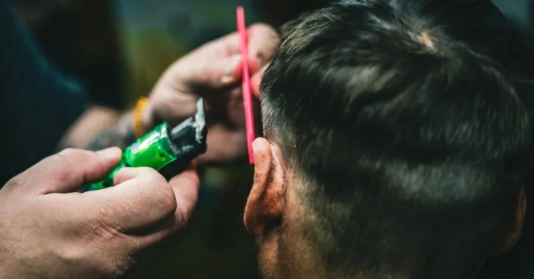 découvrez french crop, la coupe de cheveux tendance pour un style moderne et élégant, facile à entretenir au quotidien.