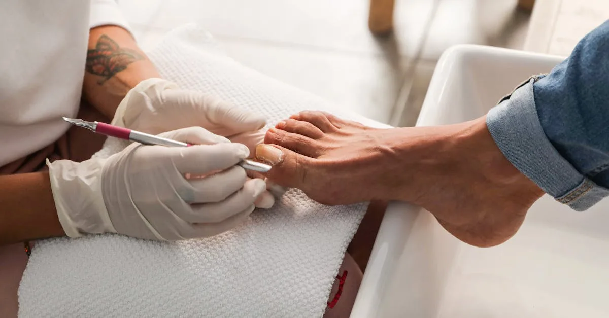 découvrez les traitements efficaces pour les ongles d'orteils épais et retrouvez des pieds sains et confortables grâce à nos conseils experts.