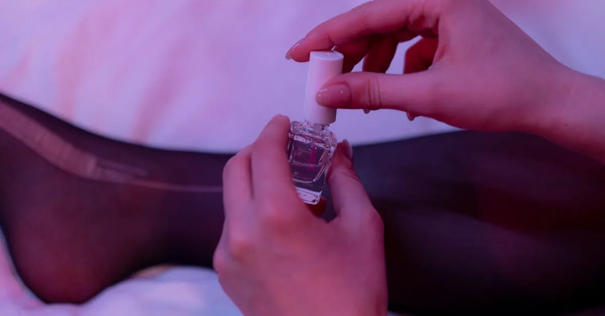 découvrez des traitements efficaces pour épaissir vos ongles d'orteils. conseils, soins et solutions pour des ongles sains et renforcés.