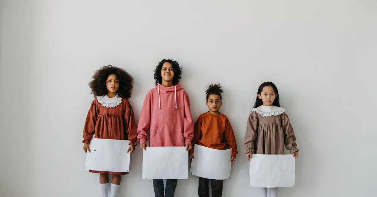 guide des tailles pour vêtements enfants : trouvez facilement les tailles adaptées à chaque âge et morphologie pour habiller vos enfants confortablement.
