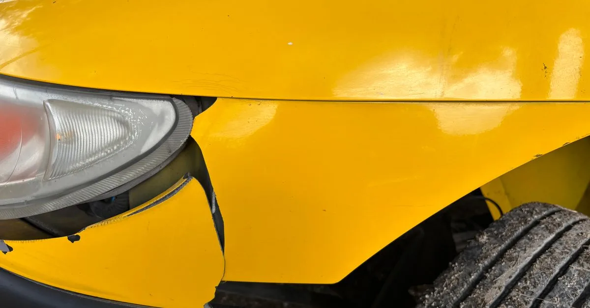 assurance automobile et entretien : protégez votre véhicule tout en assurant son bon fonctionnement grâce à des conseils et des services adaptés.