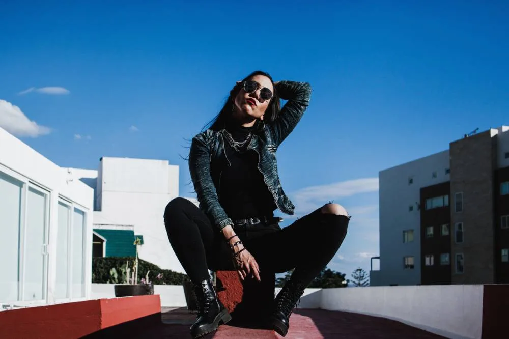 vêtements alternatifs goth, punk, grunge
