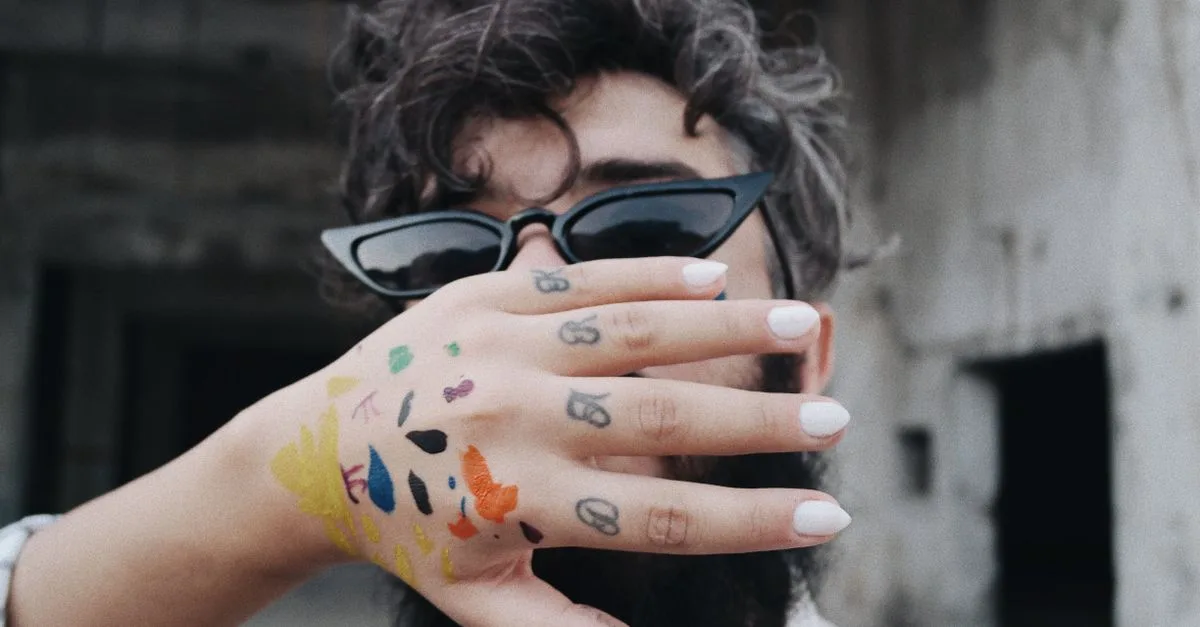 découvrez l'art du tatouage œil, un symbole puissant et mystérieux, parfait pour exprimer vigilance, protection et intuition à travers un design unique et captivant.
