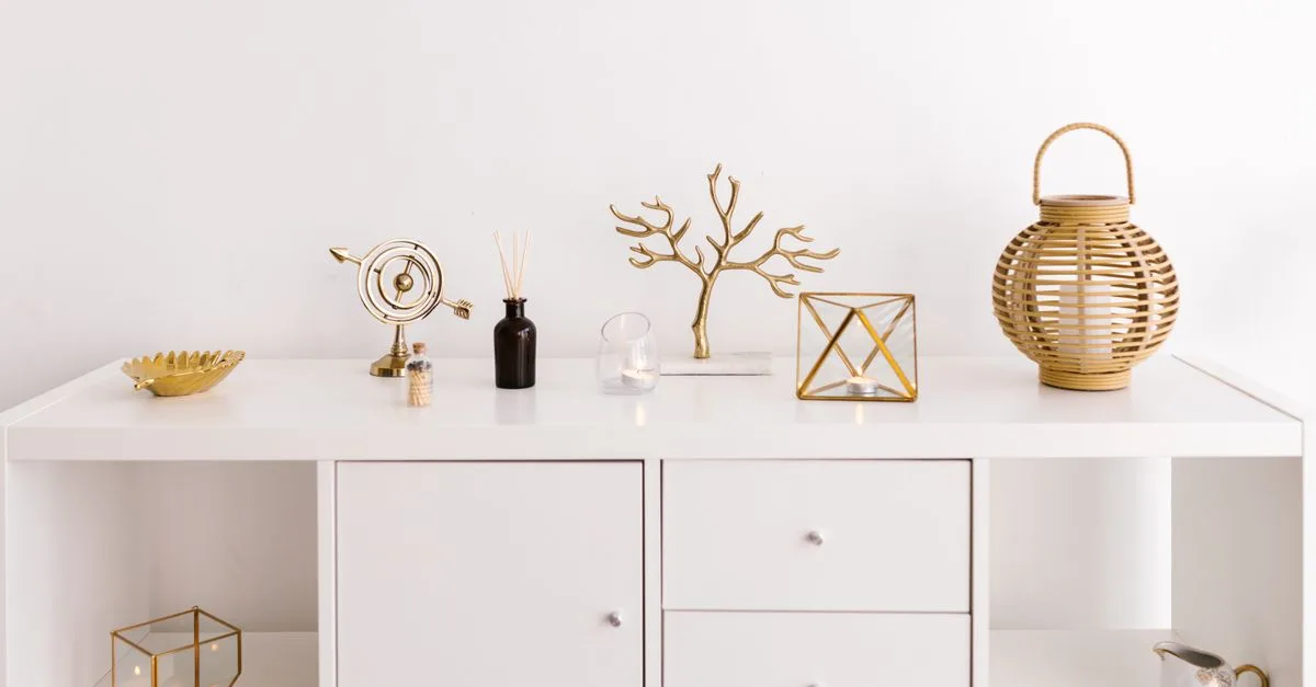 découvrez des solutions de rangement minimalistes alliant fonctionnalité et esthétique pour un intérieur épuré et organisé.