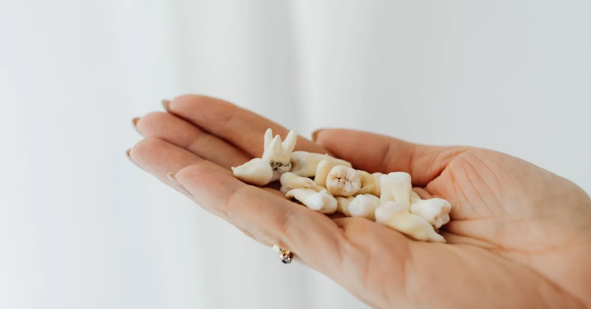 découvrez ce que la perte de dents en rêve peut signifier selon l’interprétation islamique, ainsi que les symboles possibles et les nuances à prendre en compte.